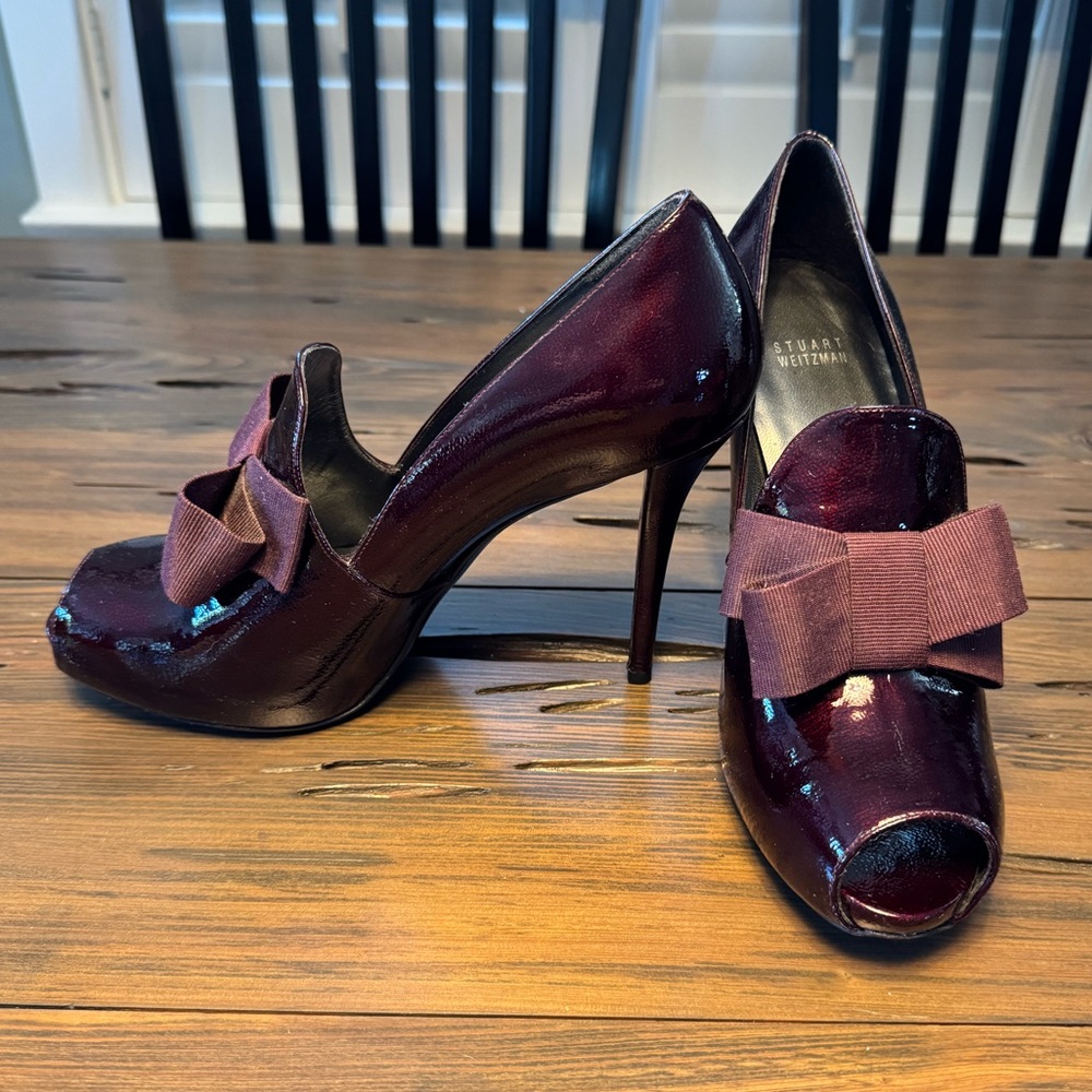 Stuart Weitzman Wine/Burgundy Patent Leather Peep-Toe Heels with Bow